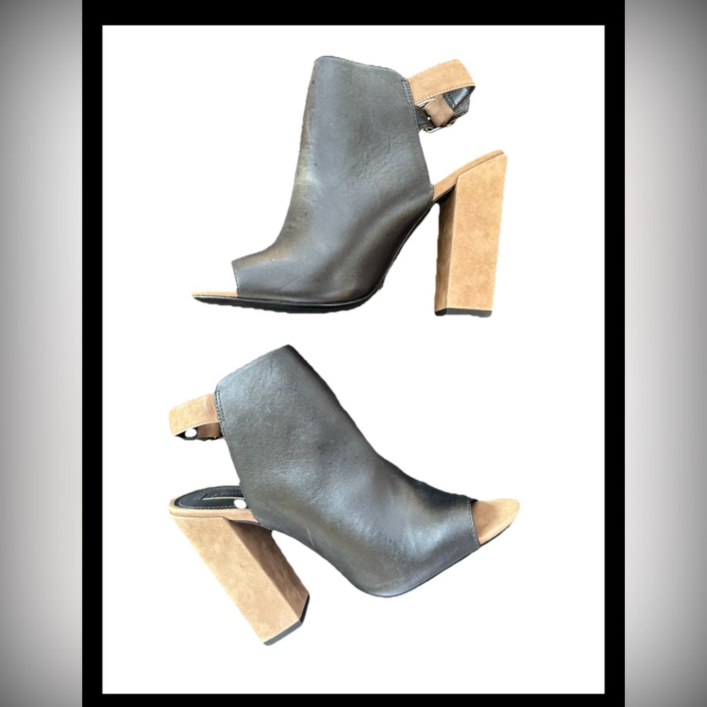SCHUTZ Black and Tan Heeled Boots with Chunky Heel